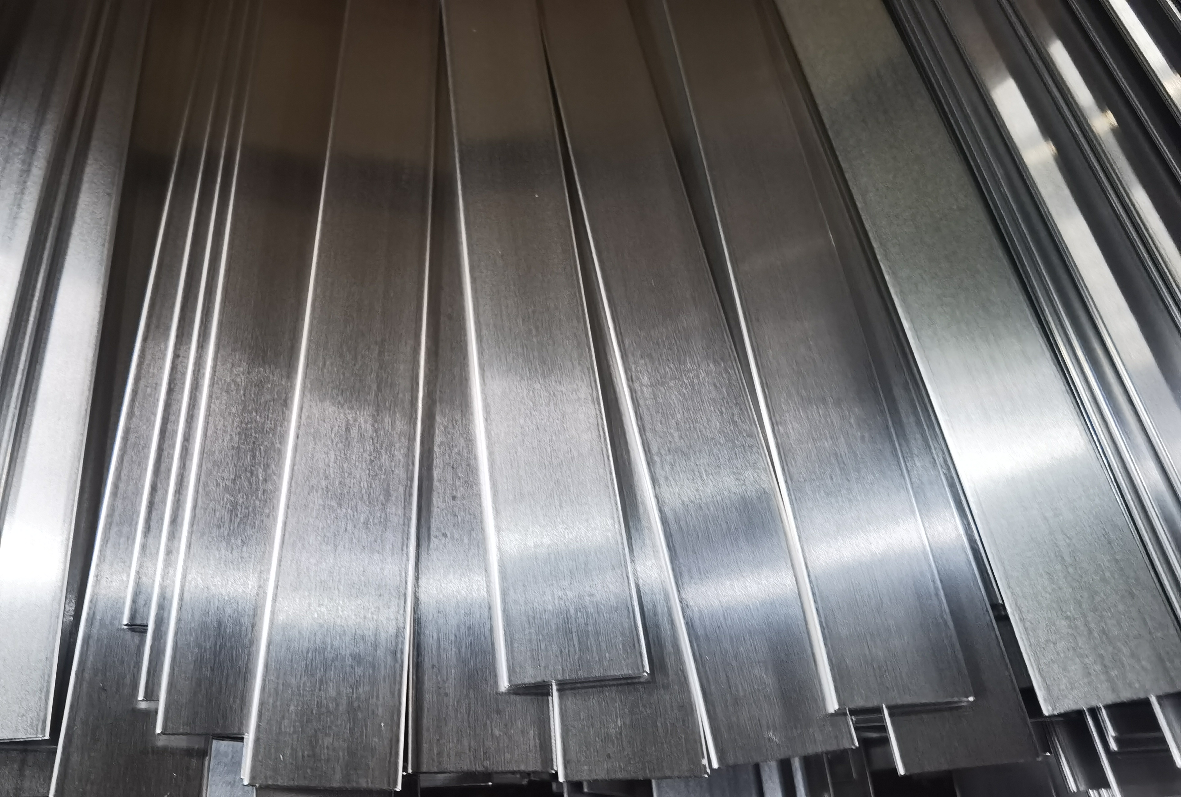 Dlaczego rury aluminiowe 3003 są niezbędne w nowych komponentach pojazdów energetycznych?