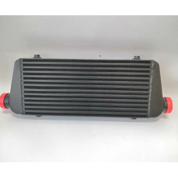 Uniwersalny intercooler z przednim mocowaniem